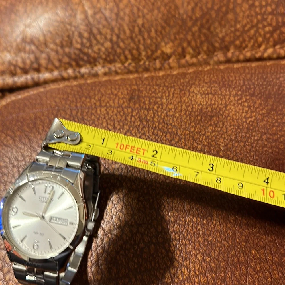 CITIZEN MENS SILVER COLOR WATCH WITH NEW BATTERY WORK PERFECT - Picture 15 of 15